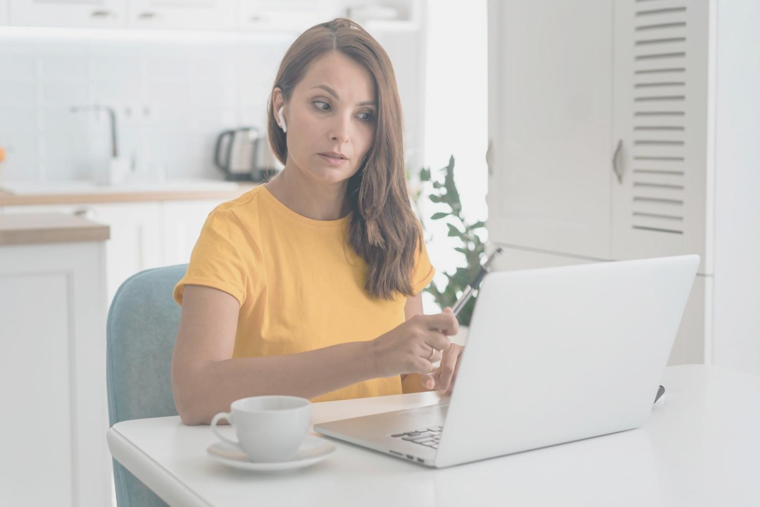 Moderne Remote-Learning Umgebung mit technischen Hilfsmitteln